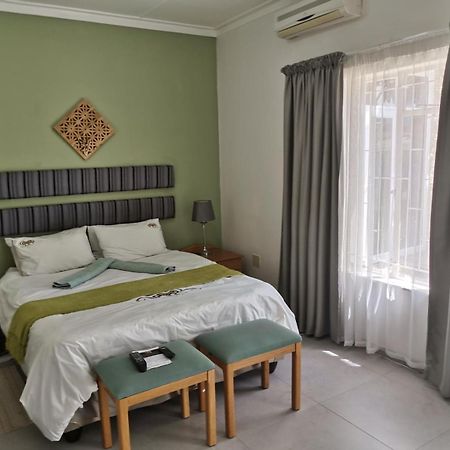 Guesthouse Terra Africa Windhoek Exterior photo